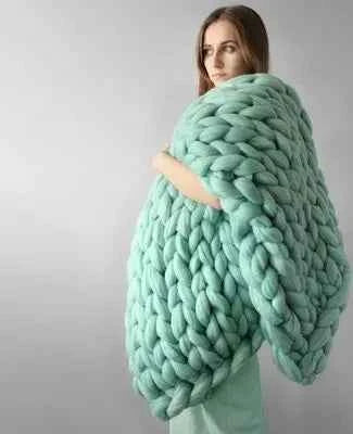 Hand Knitted Thick Yarn Wool-like Polyester Knitted Blanket