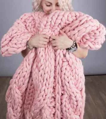 Hand Knitted Thick Yarn Wool-like Polyester Knitted Blanket