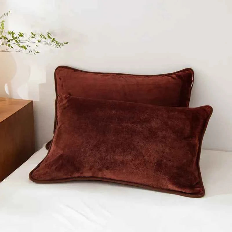Winter Crystal Velvet Pillowcase – Soft & Warm Bedding for Home