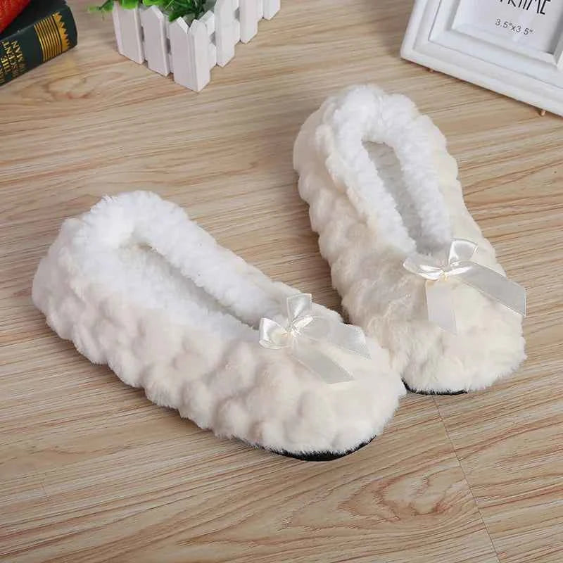 Women's Cozy Plush Slippers - Soft, Non-Slip, Cute & Comfy