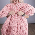 Hand Knitted Thick Yarn Wool-like Polyester Knitted Blanket