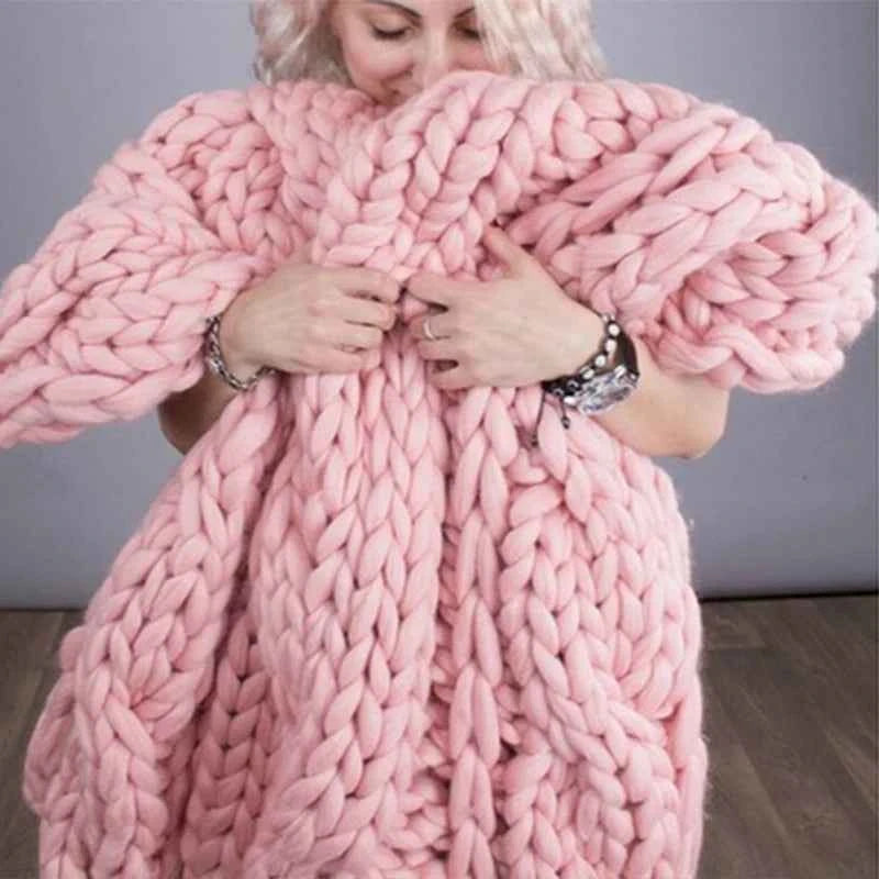 Hand Knitted Thick Yarn Wool-like Polyester Knitted Blanket
