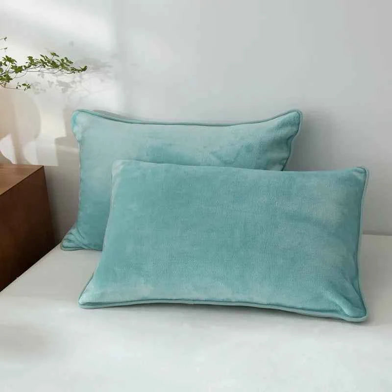 Winter Crystal Velvet Pillowcase – Soft & Warm Bedding for Home