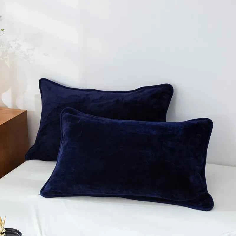 Winter Crystal Velvet Pillowcase – Soft & Warm Bedding for Home