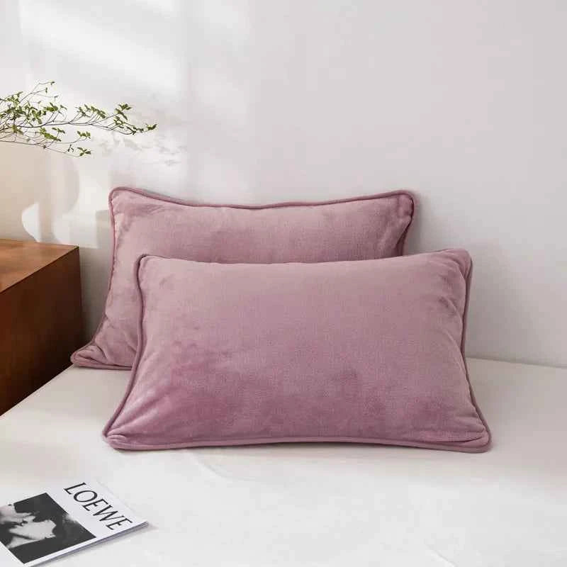Winter Crystal Velvet Pillowcase – Soft & Warm Bedding for Home