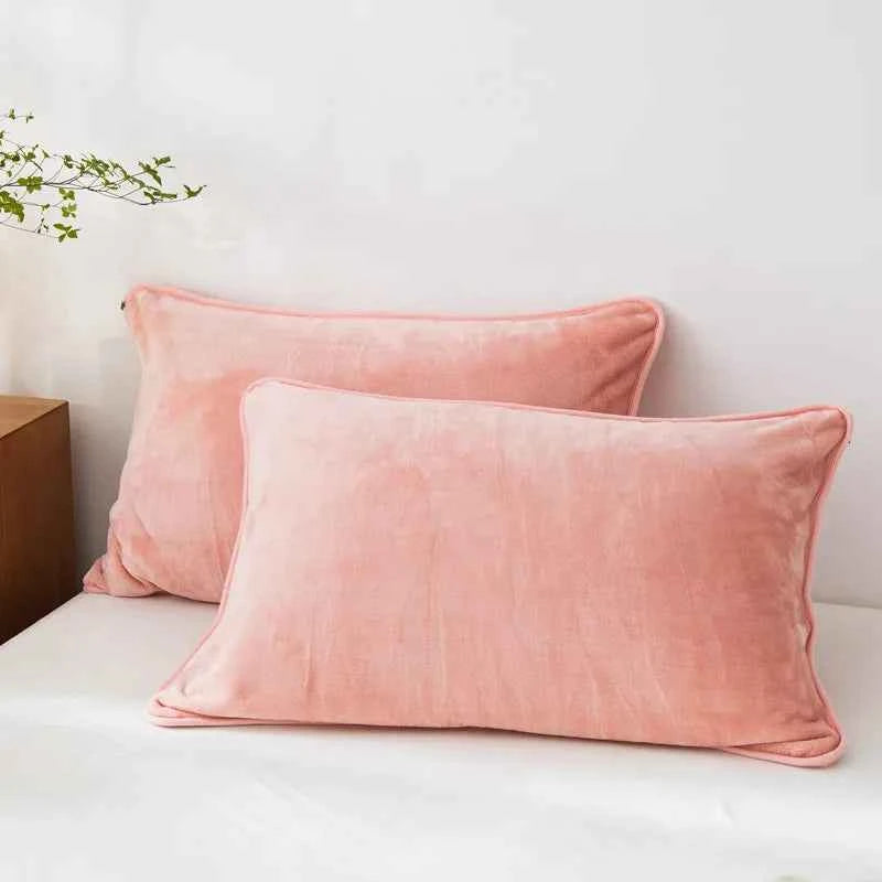 Winter Crystal Velvet Pillowcase – Soft & Warm Bedding for Home