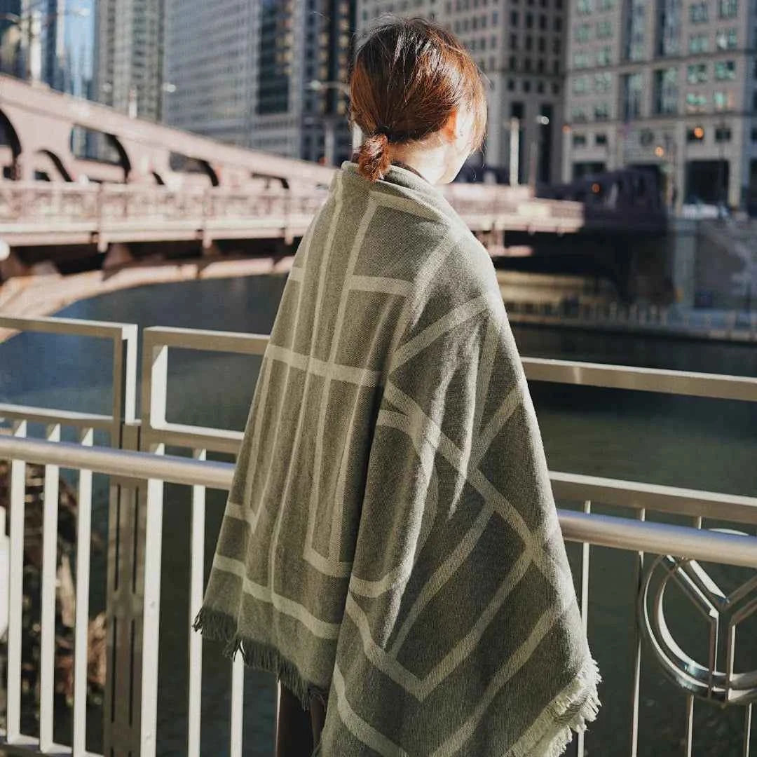 Luxury Cashmere Plaid Scarf – Stylish Four-Season Wrap