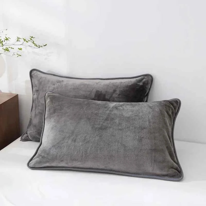 Winter Crystal Velvet Pillowcase – Soft & Warm Bedding for Home
