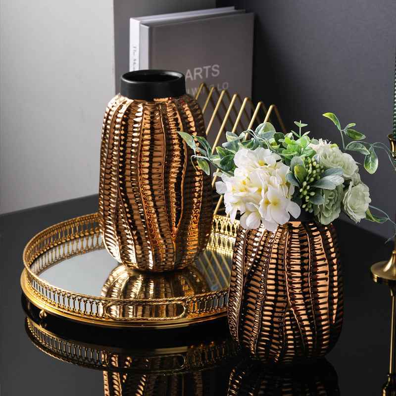 Elegant Round Glass Tray – Decorative Plate for Living Room